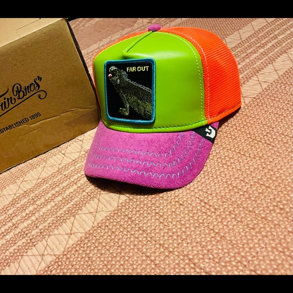 COPY - Goorin bros litmited edition trucker hat.                “LOUD LIZARD” !… - Picture 2 of 9